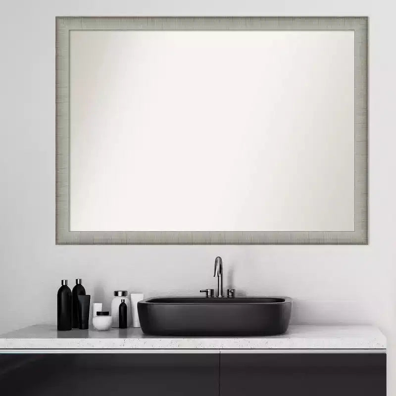 Specchio da parete elegante e sottile da 104 x 76 cm per bagno, finitura peltro - Include hardware di montaggio