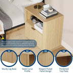 Design scanalato | Comodino in rovere da 23 pollici Comodino moderno in legno impermeabile con cassetto e contenitore Mobili da camera da letto color rovere chiaro